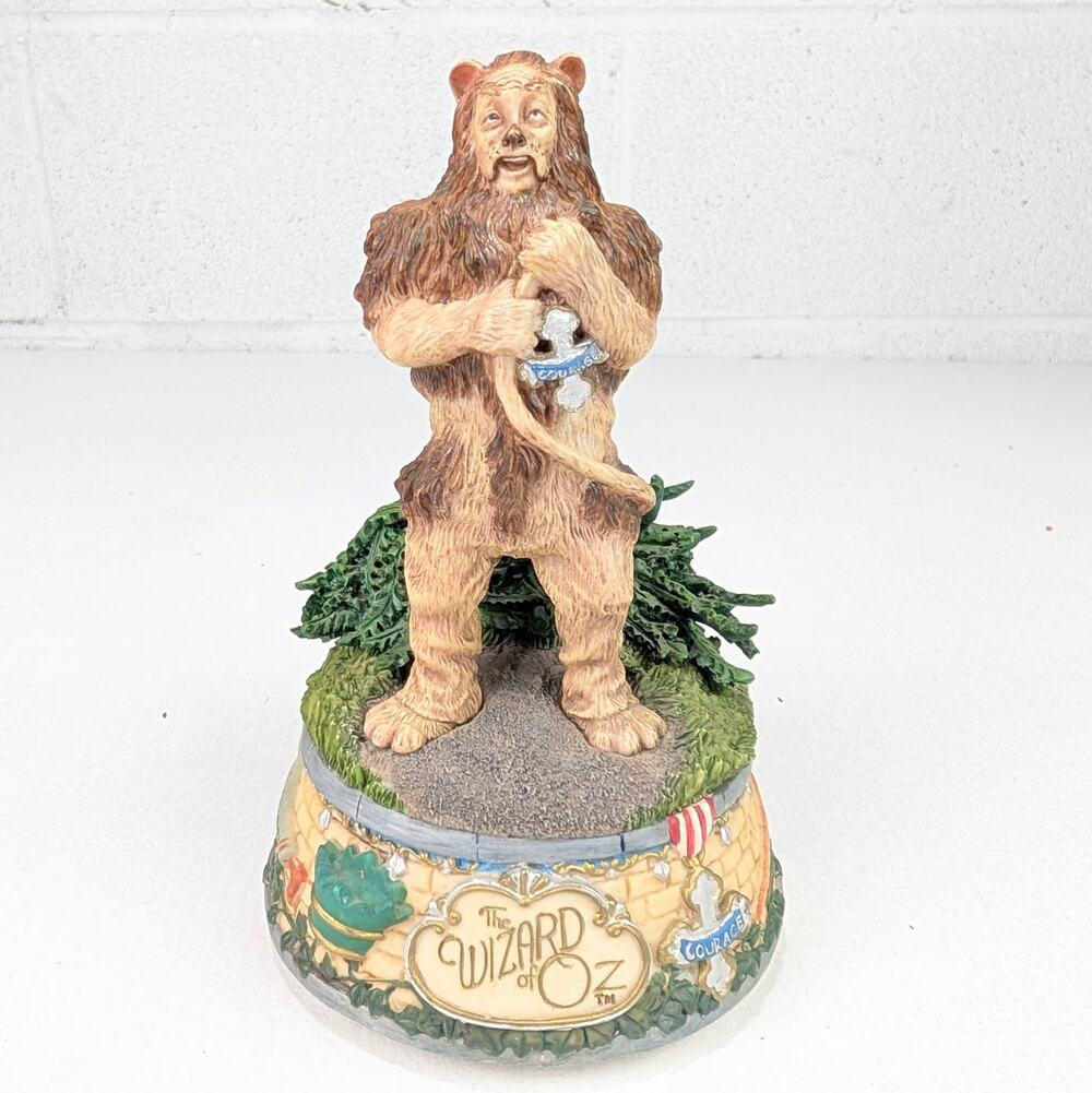 The Wizard of Oz Cowardly Lion "If I Were A King" Music Box